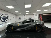Usado Ferrari 812 799 CV (587 kW) 2020 Gris Coupe