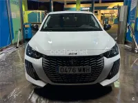 Usado Peugeot 208 Allure 100 CV (73 kW) 2024 Blanco Utilitario
