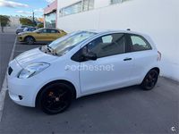 Usado Toyota Yaris 87 CV (63 kW) 2008 Blanco Berlina