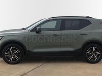 Usado Volvo XC40 Plus 163 CV (119 kW) 2025 Verde SUV
