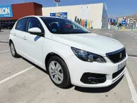Usado Peugeot 308 Active 130 CV (95 kW) 2021 Blanco Berlina