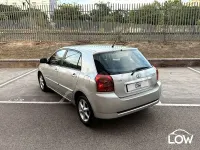Usado Toyota Corolla Sol 90 CV (66 kW) 2005 Gris / plata Berlina