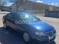 Usado VW Passat Trendline 140 CV (102 kW) 2006 Azul Berlina