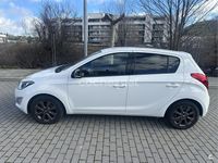 Usado Hyundai i20 85 CV (62 kW) 2013 Blanco Utilitario