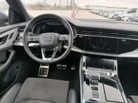 Usado Audi Q8 Premium 231 CV (169 kW) 2022 Gris SUV