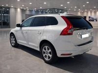 Usado Volvo XC60 R-Design Momentum 136 CV (100 kW) 2015 Blanco SUV
