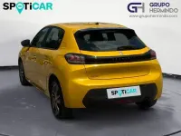 Usado Peugeot 208 Active 100 CV (73 kW) 2022 Amarillo Utilitario