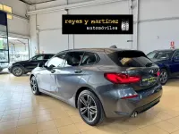 Usado BMW 116 Sport Line 116 CV (85 kW) 2021 Gris Utilitario
