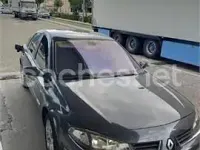Używany Renault Laguna II Dynamique 135 KM (99 kW) 2006 Niebieski Sedan/Limuzyna