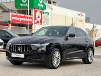 Usado Maserati Levante 275 CV (202 kW) 2018 Negro SUV