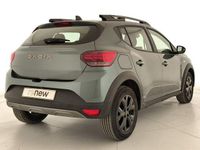 Usado Dacia Sandero Extreme 100 CV (73 kW) 2025 Verde Berlina