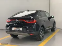 Usado Renault Arkana 2023 Negro SUV