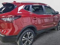 Usado Nissan Qashqai Acenta 116 CV (85 kW) 2020 Rojo sólido SUV