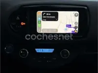 Usado Toyota Yaris Hybrid 100 CV (73 kW) 2019 Blanco Berlina