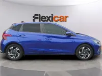 Usado Hyundai i20 84 CV (61 kW) 2022 Azul Utilitario