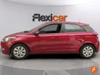 Usado Hyundai i20 100 CV (73 kW) 2017 Rojo Utilitario