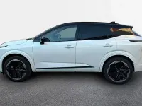 Usado Nissan Qashqai 140 CV (102 kW) 2024 Lunar white con techo midnight SUV