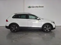 Usado VW Tiguan Life 150 CV (110 kW) 2022 Blanco SUV