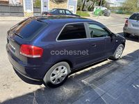 Usado Audi A3 Ambiente 140 CV (102 kW) 2006 Azul Utilitario