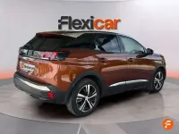 Usado Peugeot 3008 Allure 131 CV (96 kW) 2020 Marrón SUV