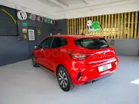 Usado Mitsubishi Colt Motion 90 CV (66 kW) 2024 Rojo Utilitario