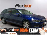 Usado VW Passat Advance 120 CV (88 kW) 2017 Azul Familiar