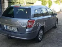 Usado Opel Astra Edition 110 CV (80 kW) 2010 Gris / plata Familiar