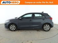 Usado Kia Rio 84 CV (61 kW) 2023 Gris Berlina