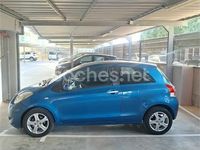 Usado Toyota Yaris Active 101 CV (74 kW) 2010 Azul Utilitario