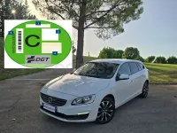 Usado Volvo V60 Momentum 120 CV (88 kW) 2018 Blanco Familiar