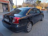 usado Toyota Avensis 2.2D-4D Advance