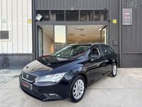 Usado Seat Leon Style 110 CV (80 kW) 2016 Negro Familiar