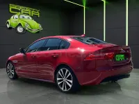Usado Jaguar XE R-Sport 180 CV (132 kW) 2015 Rojo Berlina