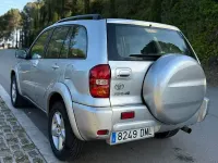 Usado Toyota RAV4 Sol 150 CV (110 kW) 2005 Gris / plata SUV