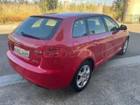 Usado Audi A3 Attraction 105 CV (77 kW) 2011 Rojo Utilitario