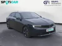 Usado Opel Astra Elegance 130 CV (95 kW) 2023 Negro Utilitario