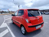 Usado Hyundai i10 Style 66 CV (48 kW) 2008 Rojo Utilitario