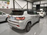 Usado Jeep Compass 130 CV (95 kW) 2021 Gris / plata SUV