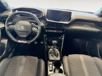 Usado Peugeot 2008 GT-line 130 CV (95 kW) 2020 Granate SUV