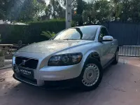 Usado Volvo C30 Momentum 109 CV (80 kW) 2007 Gris / plata Utilitario