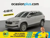 Usado Skoda Karoq Selection 115 CV (84 kW) 2024 Blanco SUV