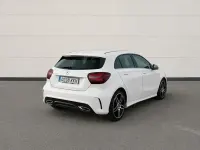 Usado Mercedes A200 AMG line 136 CV (100 kW) 2018 Blanco Berlina