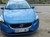 Usado Volvo V40 Kinetic 120 CV (88 kW) 2016 Azul Berlina
