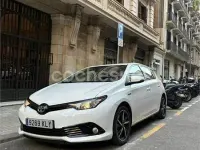 Usado Toyota Auris Hybrid Edition 136 CV (100 kW) 2018 Blanco Berlina