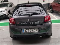 Usado DS Automobiles DS3 Be Chic 110 CV (80 kW) 2019 Gris / plata Berlina