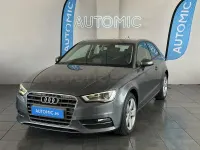 Usado Audi A3 Attraction 105 CV (77 kW) 2013 Gris / plata Berlina