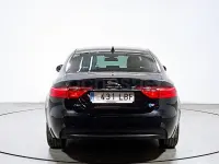 Usado Jaguar XF Prestige 163 CV (119 kW) 2016 Negro Berlina