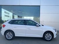 Usado Skoda Kamiq Ambition 110 CV (80 kW) 2022 Blanco SUV