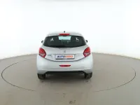 Usado Peugeot 208 Allure 110 CV (80 kW) 2018 Gris Utilitario