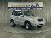Usado Suzuki Grand Vitara 110 CV (80 kW) 2005 Gris Utilitario
